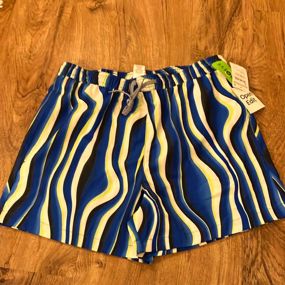 Men’s swim trunks shorts blue white yellow nwt medium